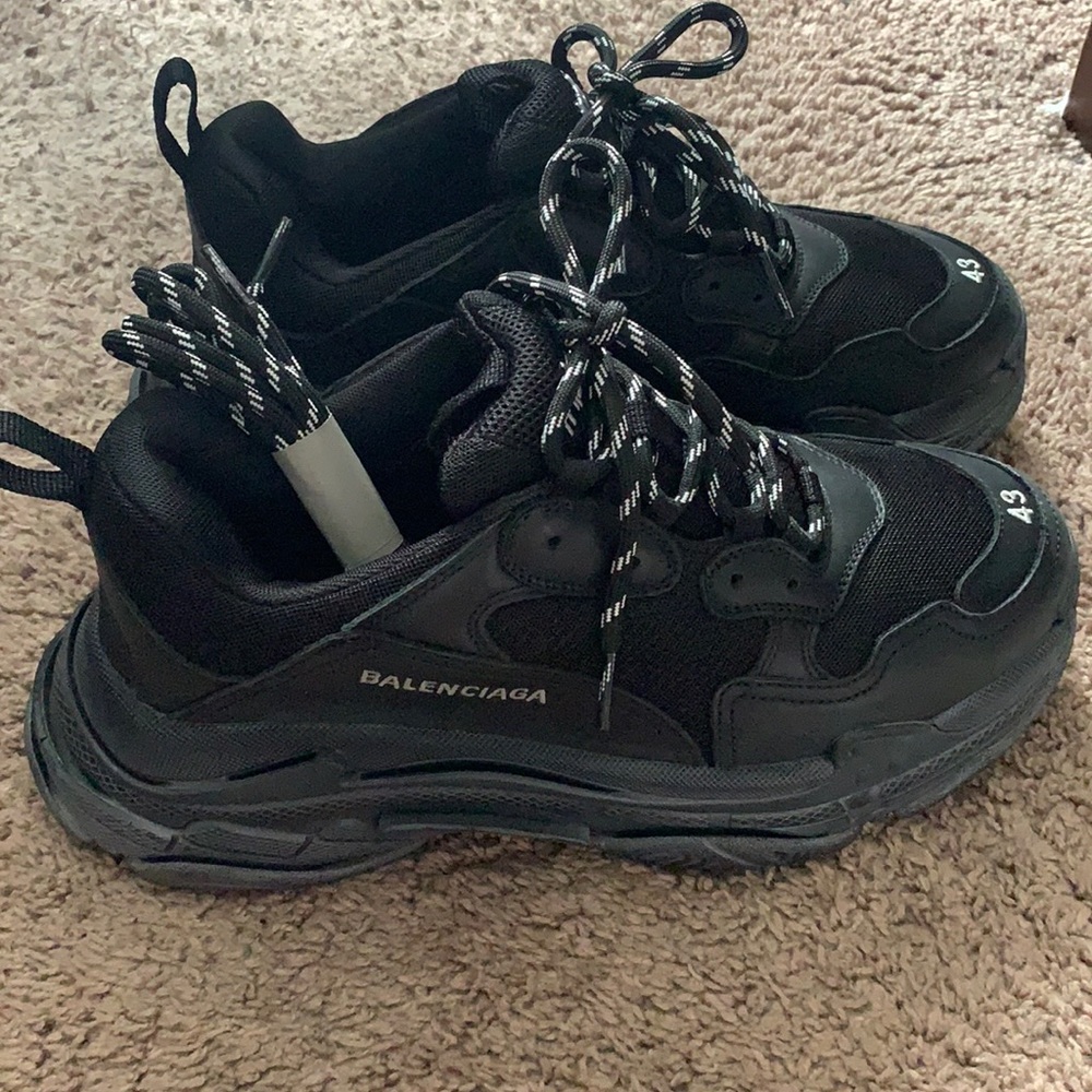 Balenciaga triple s no box